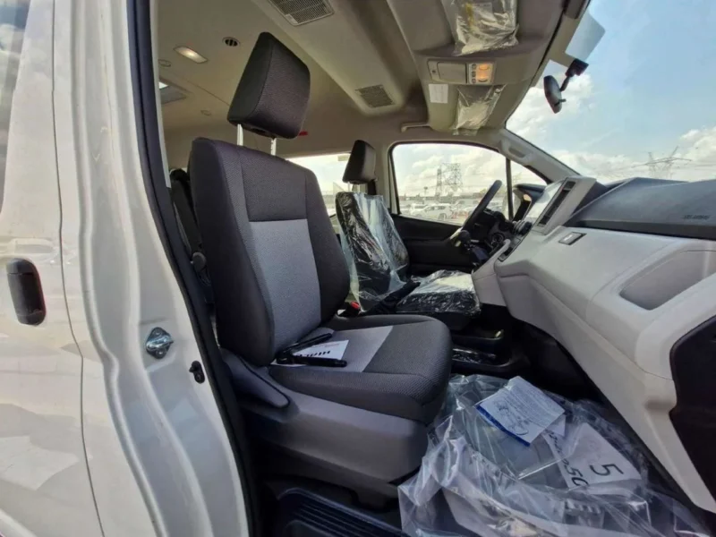 2026 TOYOTA HIACE 2.8L 4 Cylinder DSL 13 SEATS HIGHROOF MT White Grey Van GCC Specs