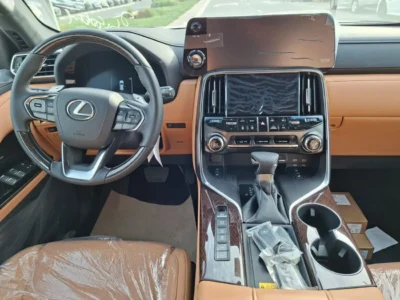 2026 LEXUS LX600 SIGNATURE 3.5 Litres V6 Petrol Engine White Tan SUV GCC Specs