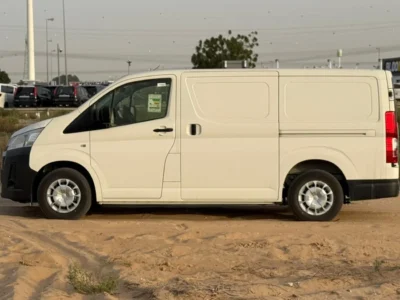 2025 TOYOTA HIACE 3.5 Litres V6 Petrol Engine M/T White Grey PANEL VAN GCC Specs