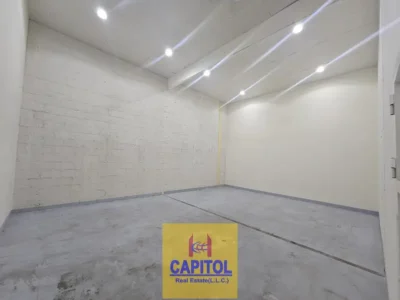 TAX FREE WAREHOUSE IN PRIME LOCATION 320SQFT ON MEZANINE