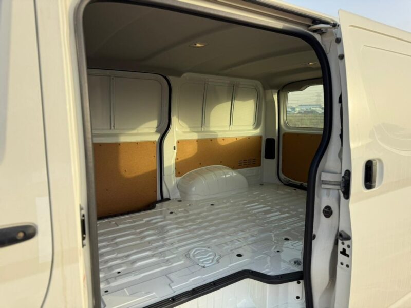2025 TOYOTA HIACE 3.5 Litres V6 Petrol Engine M/T White Grey PANEL VAN GCC Specs