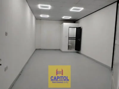 With Washroom Facility Warehouse in Al Qouz 01