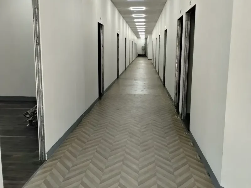With Washroom Facility Warehouse in Al Qouz 01
