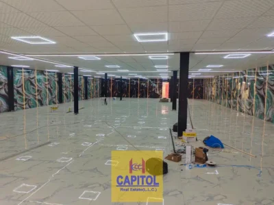 COMMERCIAL WAREHOUSE 8250 SQFT AVAILABLE IN PRIME LOCATION FOR RENT