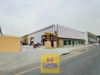COMMERCIAL WAREHOUSE 8250 SQFT AVAILABLE IN PRIME LOCATION FOR RENT