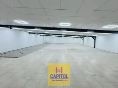 COMMERCIAL WAREHOUSE 8250 SQFT AVAILABLE IN PRIME LOCATION FOR RENT
