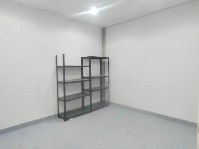 Small Size Warehouse for Goods Available in Al Qouz 04