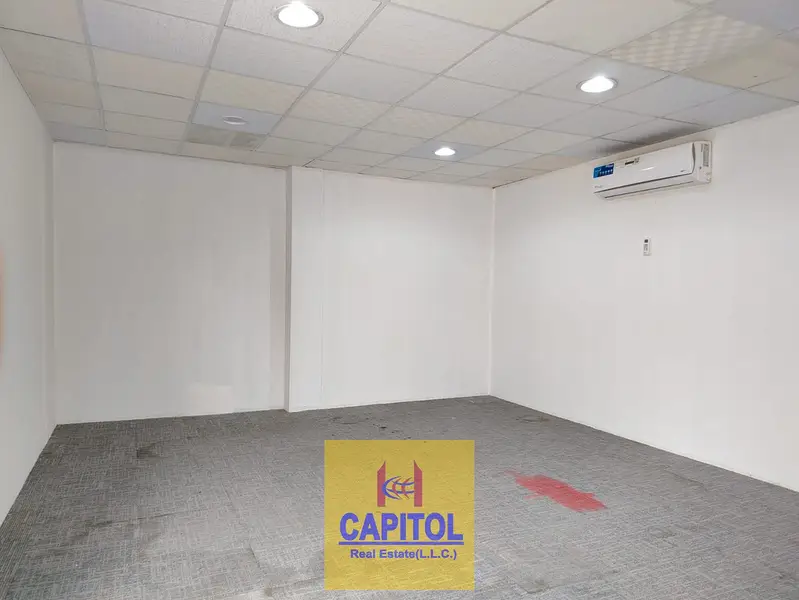 PREMIUM CONTAINER STORAGE UNIT WITH STRONG ACCESSIBILITY AND LOADING CONVENIENCE