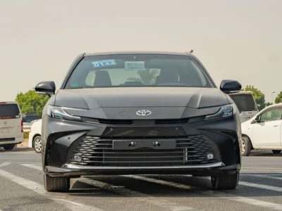 2026 Toyota Camry LE Facelift 2.5L 4-Cylinder Petrol Engine Black Beige Sedan GCC Specs