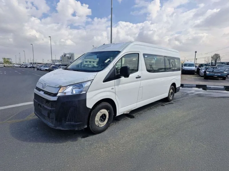 2026 TOYOTA HIACE 2.8L 4 Cylinder DSL 13 SEATS HIGHROOF MT White Grey Van GCC Specs