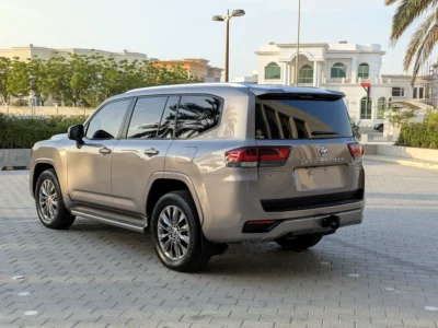 2022 Toyota Land Cruiser GXR 6 Cylinders Diesel Engine Gold Beige SUV GCC Specs