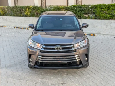 2018 Toyota Highlander Le Plus 3.5 Litres V6 Petrol Engine Grey SUV American Specs