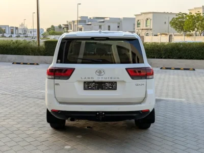 2024 Toyota Land Cruiser GXR 4 Cylinders Petrol Engine White Beige SUV GCC Specs