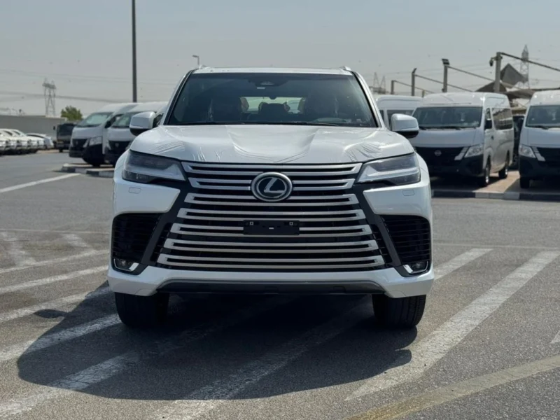 2026 LEXUS LX600 SIGNATURE 3.5 Litres Twin Turbo V6 Petrol Engine White Tan SUV GCC Specs