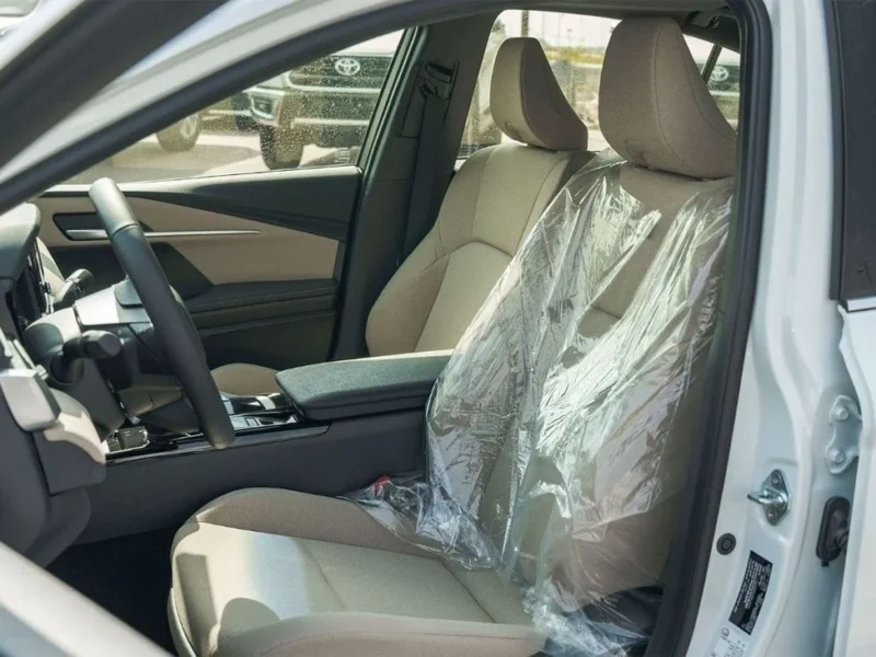 2026 Toyota Camry LE Facelift 2.5L 4-Cylinder Petrol Engine White Beige Sedan GCC Specs