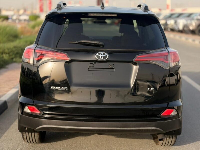 2017 TOYOTA RAV4 LE 2.5 Litres V4 Petrol Engine Black SUV American Specs Automatic