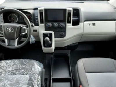 2026 TOYOTA HIACE HIGH ROOF 2.8L 4 Cylinders Diesel Engine White Grey Van GCC Specs