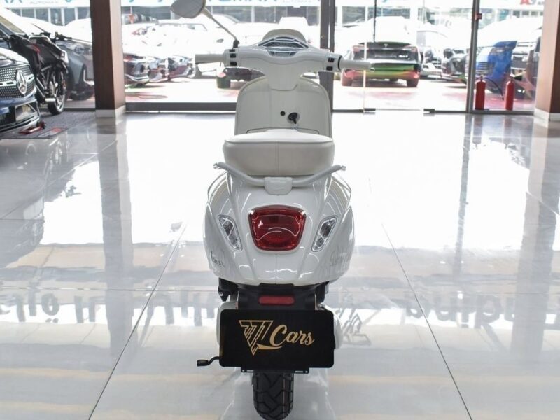 2022 Vespa Sprint Sport 50 JUSTIN BIEBER EDITION White