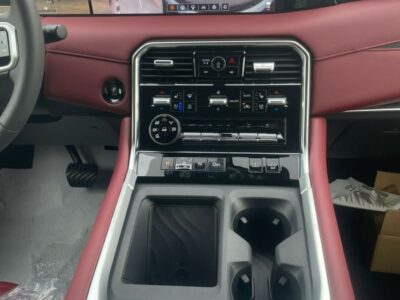 2026 Nissan Patrol Platinum 3.5 Litres Twin-Turbo V6 Petrol Engine Grey Burgundy SUV BLACK ROOF
