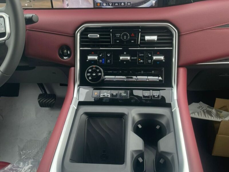 2026 Nissan Patrol Platinum 3.5 Litres Twin-Turbo V6 Petrol Engine Grey Burgundy SUV BLACK ROOF