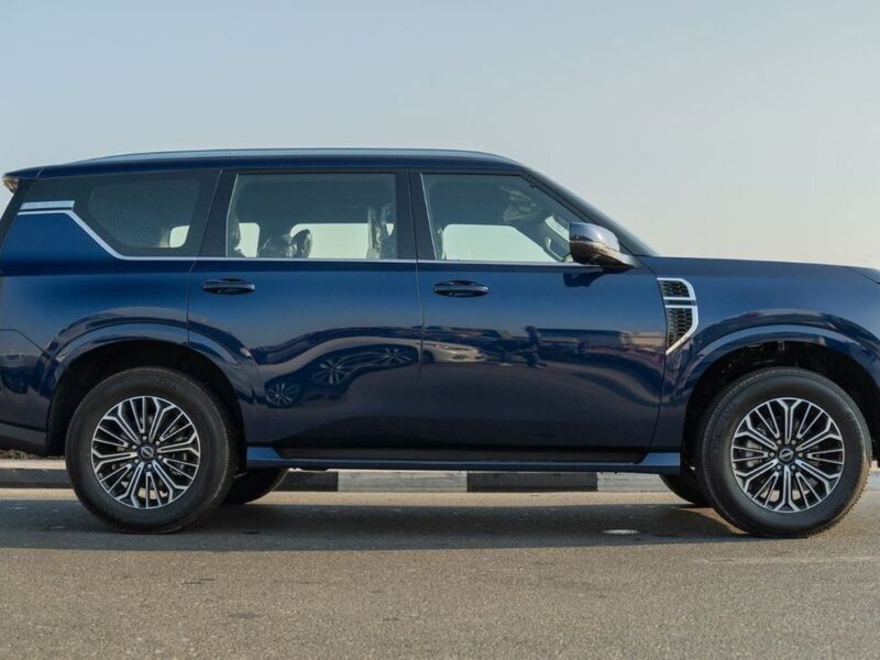 2026 Nissan Patrol SE Platinum 3.8 Litres V6 Petrol Engine Blue Red SUV GCC Specs