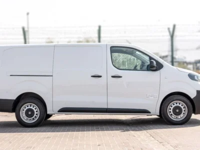 2026 Citroen Jumpy 2.0L 4-Cylinder Turbo Diesel Engine White Black Cargo Van GCC Specs