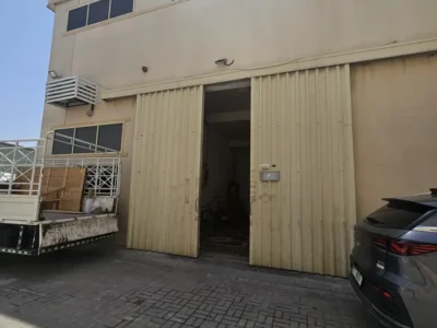 IAQ-4-G-17 Small Warehouse with Separate Door Best for Storage