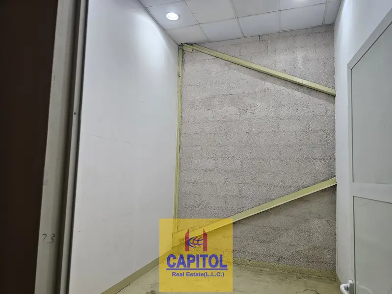 IAQ-4-G-17 Small Warehouse with Separate Door Best for Storage