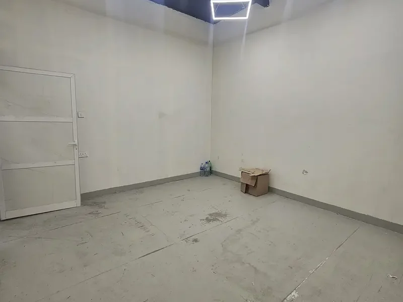 175 sqft Ground Floor Small Warehouse Available in Al Qouz 4 Dubai