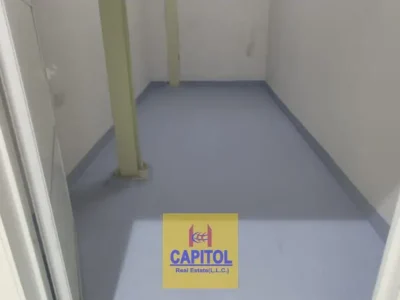 IAQ-4-G-17 Small Warehouse with Separate Door Best for Storage