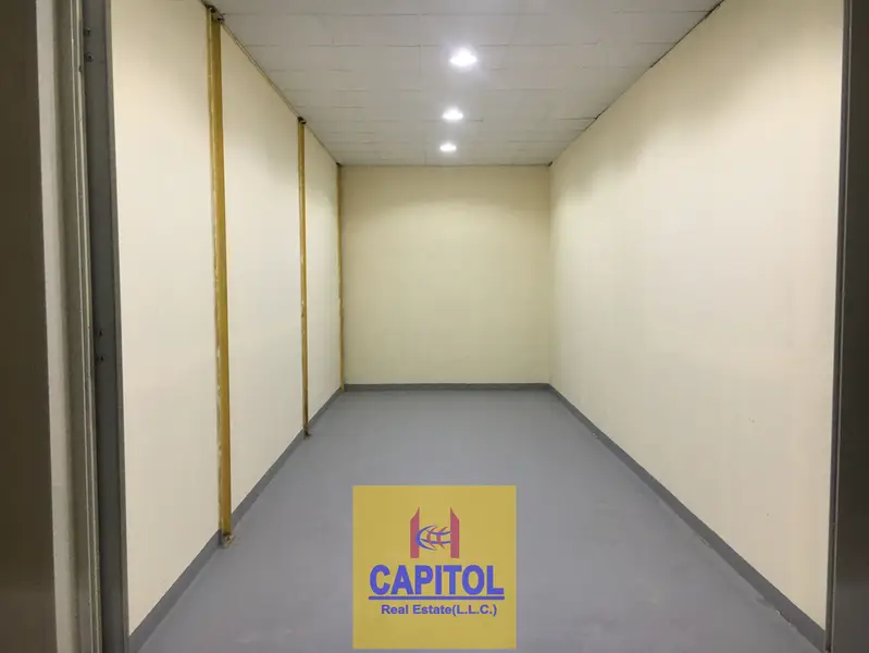 READY TO USE SPACIOUS AND MODERN WAREHOUSE FOR RENT IN AL QUOZ 4