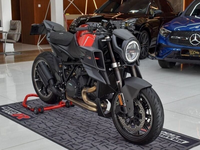 2022 KTM 1300R BRABUS KTM 1300 R (ONLY 77 INTHE WORLD) Black Red