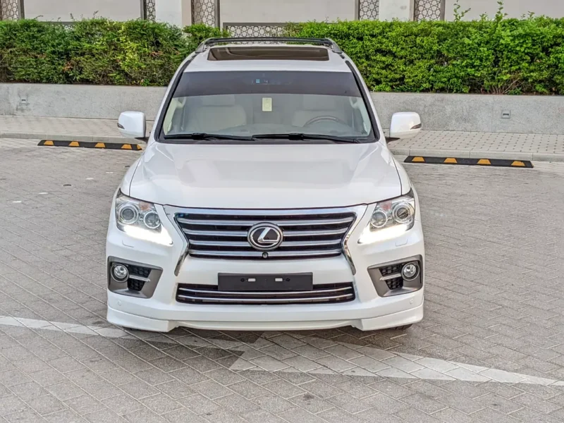 2013 Lexus LX-Series LX 570 Platinum 8 Cylinders Petrol Engine White Beige SUV GCC Specs