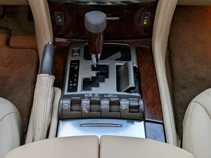 2013 Lexus LX-Series LX 570 Platinum 8 Cylinders Petrol Engine White Beige SUV GCC Specs