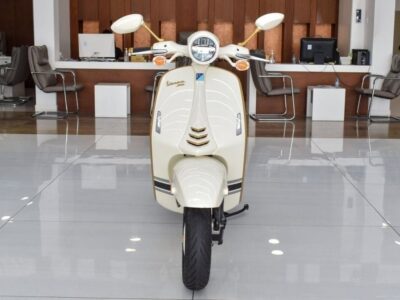 2022 VESPA 946 CHRISTIAN DIOR (ONLY 946 PIECES IN THE WORLD) White Black
