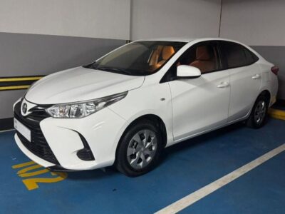 2022 Toyota Yaris G 1.5 Litres 4 Cylinders Petrol Engine White Black Sedan FWD GCC Specs