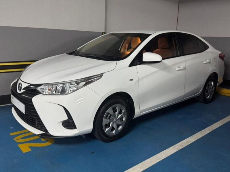 2022 Toyota Yaris G 1.5 Litres 4 Cylinders Petrol Engine White Black Sedan FWD GCC Specs