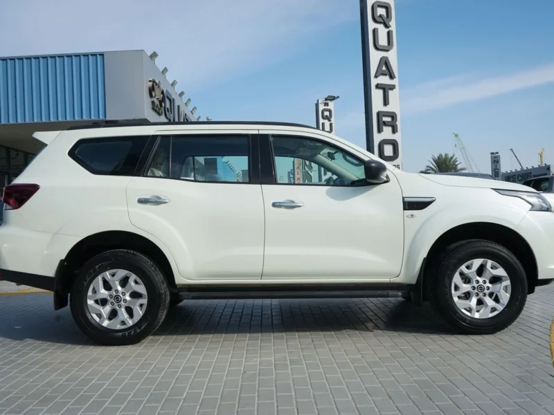 2023 Nissan X-Terra 2.5-L 4-Cylinder DOHC Petrol Engine White Beige SUV GCC Specs