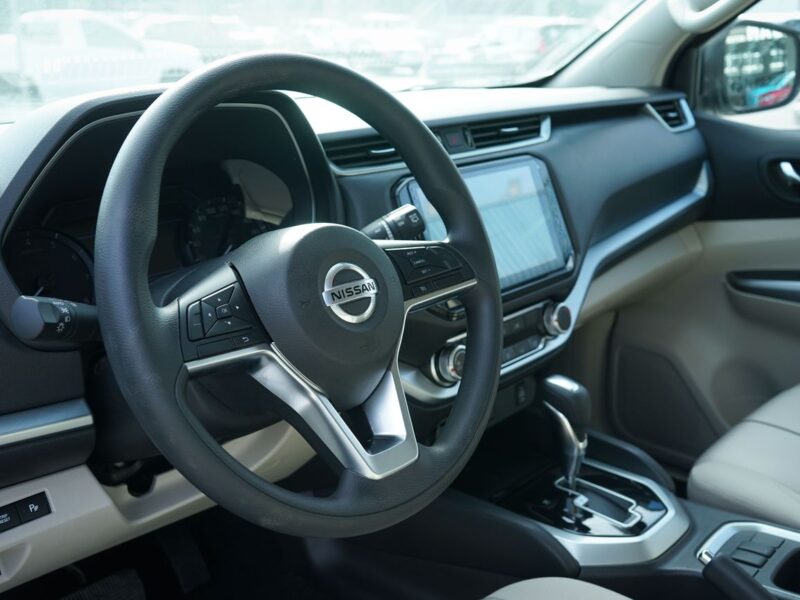 2023 Nissan X-Terra 2.5-L 4-Cylinder DOHC Petrol Engine White Beige SUV GCC Specs