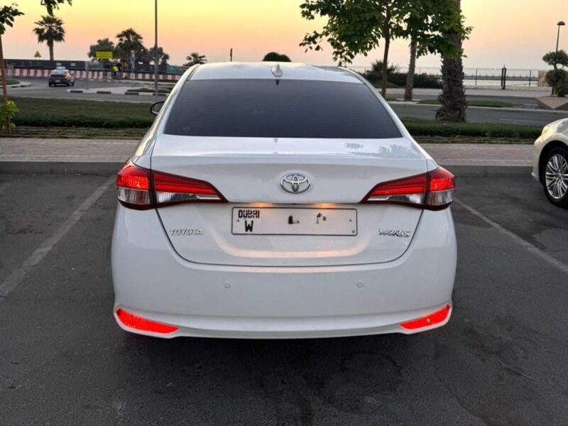 2022 Toyota Yaris G 1.5 Litres 4 Cylinders Petrol Engine White Black Sedan FWD GCC Specs