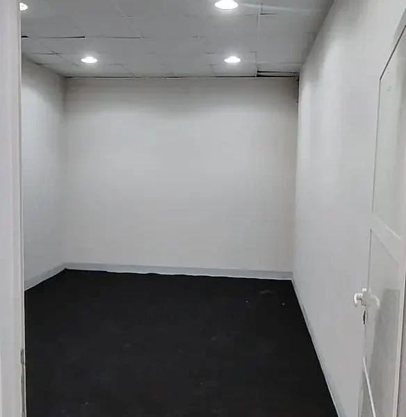 370 sqft on Mezzanine Floor Warehouse Available in Al Quoz