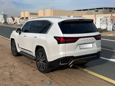 2022 Lexus LX 600 3.5L twin-turbo V6 Petrol Engine Full Option White Purple SUV GCC Specs