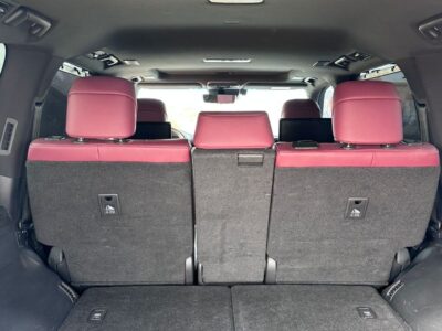 2022 Lexus LX 600 3.5L twin-turbo V6 Petrol Engine Full Option White Purple SUV GCC Specs
