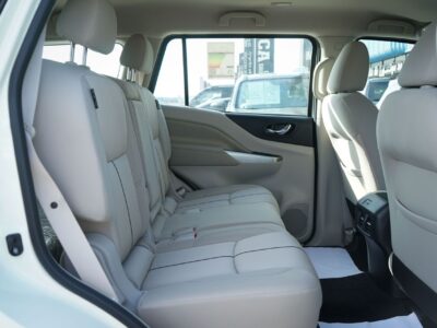 2023 Nissan X-Terra 2.5-L 4-Cylinder DOHC Petrol Engine White Beige SUV GCC Specs