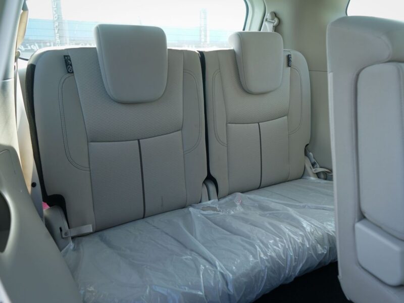 2023 Nissan X-Terra 2.5-L 4-Cylinder DOHC Petrol Engine White Beige SUV GCC Specs