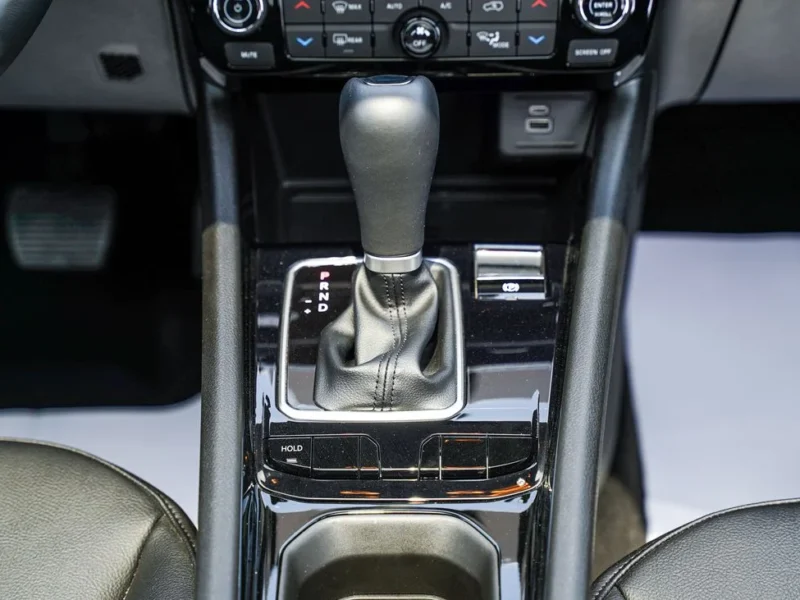 2025 Jeep Compass 2.0 Litres Turbocharged Inline 4-Cylinder Green Black SUV