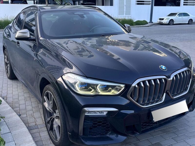 2020 BMW X6 M50i 4.4 Litres TWIN TURBO V8 Petrol Engine Black Maroon SUV GCC Specs