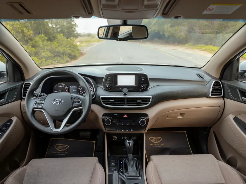 2020 Hyundai Tucson GDI 2.4L 4 Cylinders Petrol Engine White Beige SUV GCC Specs