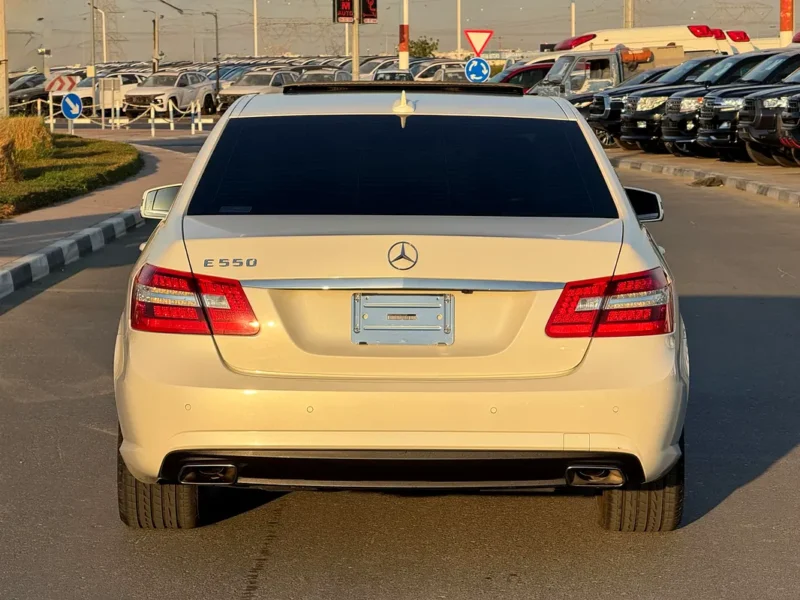 2011 Mercedes-Benz E-Class E500 V8 Petrol Engine White Black Sedan Neat and Clean Car