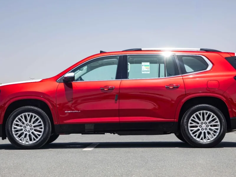 2024 GMC Acadia Denali 2.5L Turbocharged Inline-4 Petrol Engine Red White SUV
